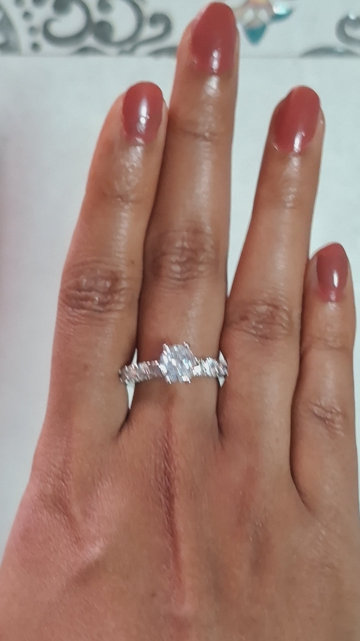 Solitaire Engagement Ring with Vintage Leaf Motif Diamond Band